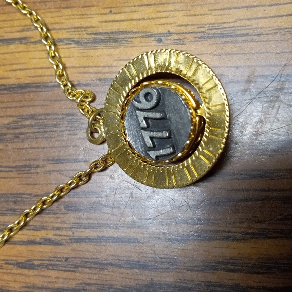 Women's Monet Patriotic Necklace. - Picture 2 of 4